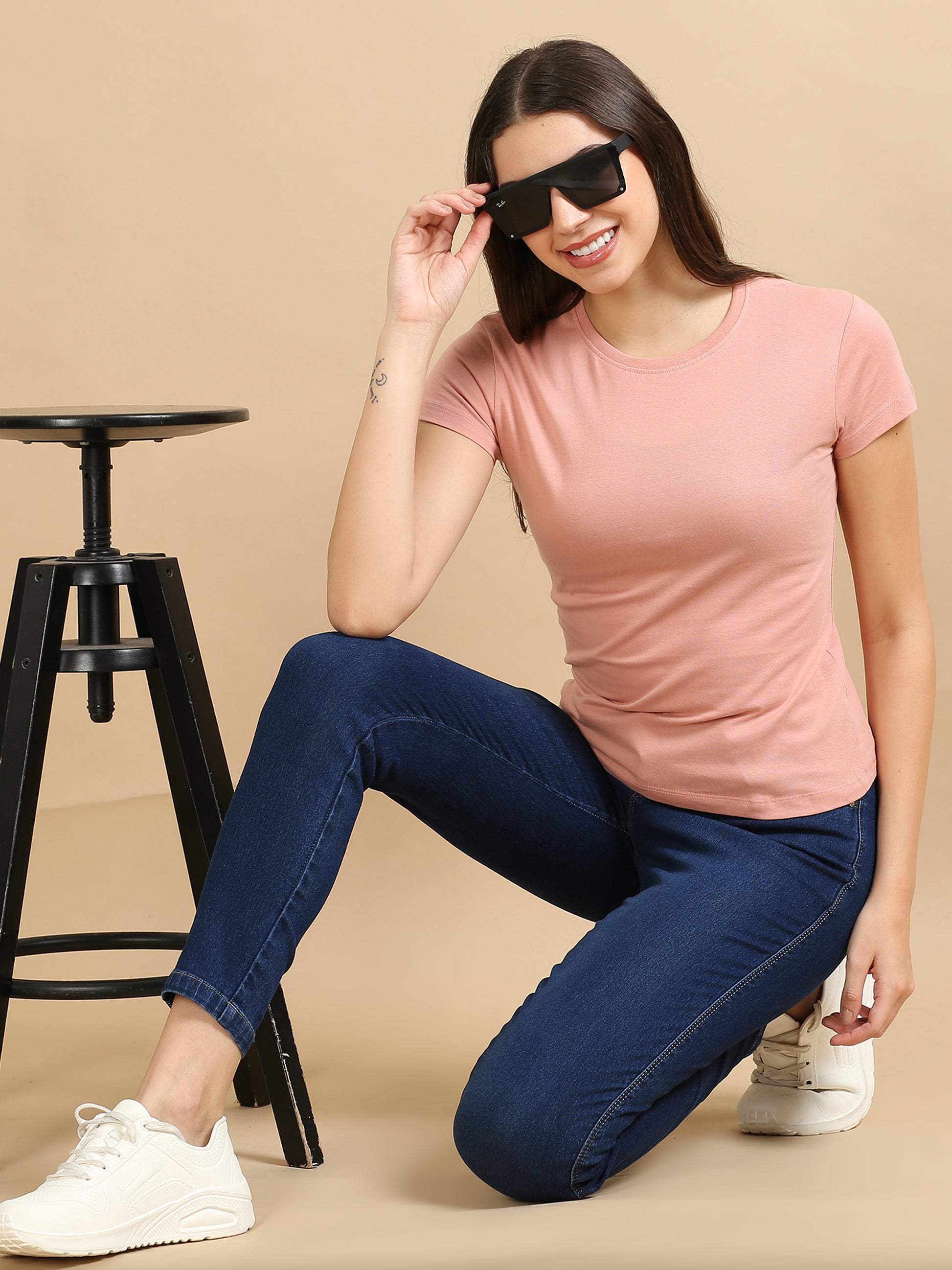 Crew Neck Solid Women Light Pink t Shirt